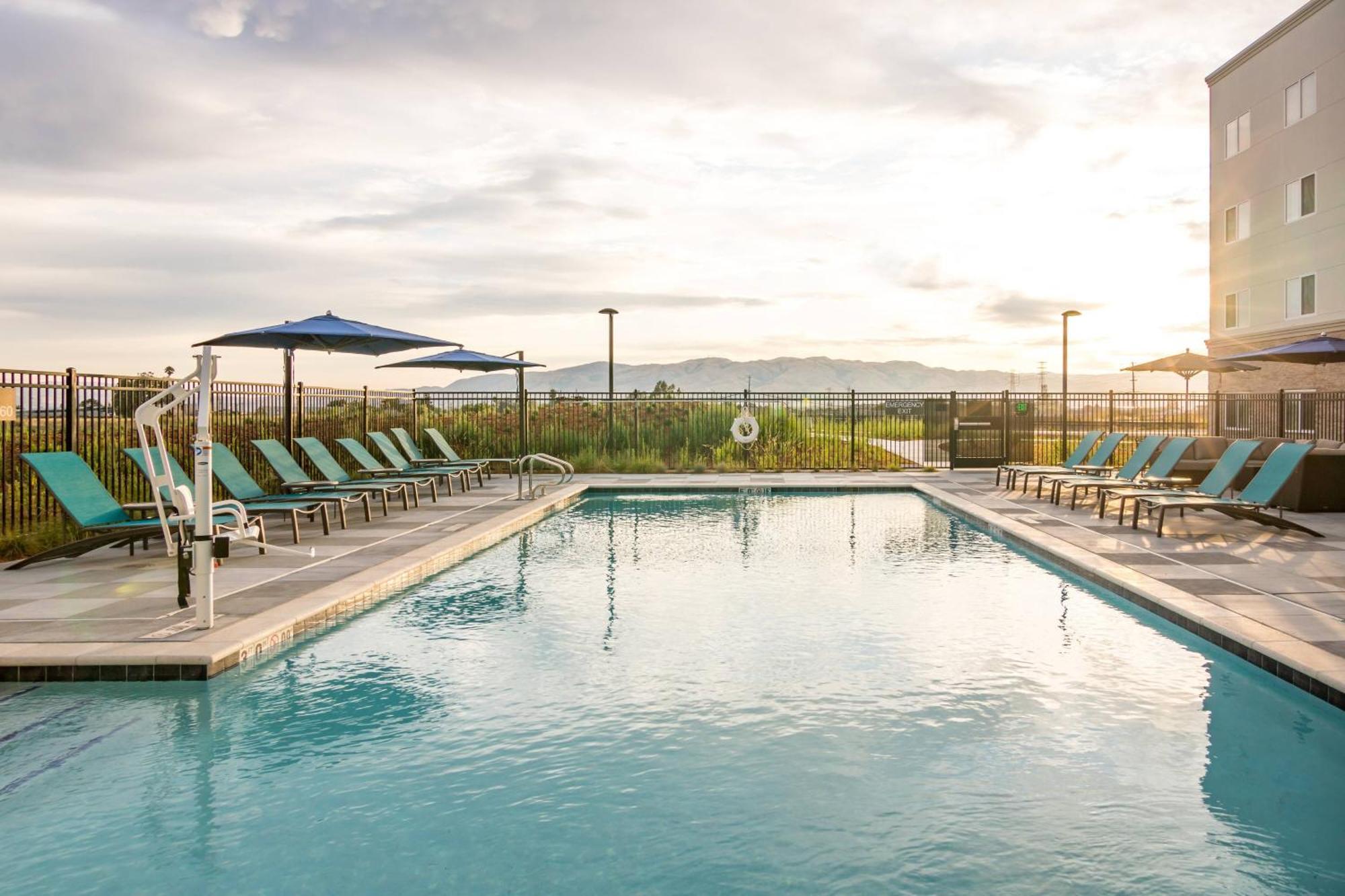 Residence Inn By Marriott San Jose North/Silicon Valley Exterior photo